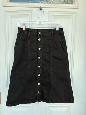 ESTEEZ Black Button-Front Midi Denim Skirt